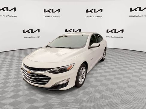 Used 2023 Chevrolet Malibu LT FWD image 3