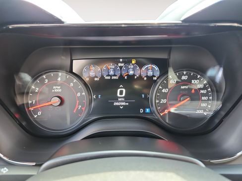 Used 2022 Chevrolet Camaro SS RWD image 16