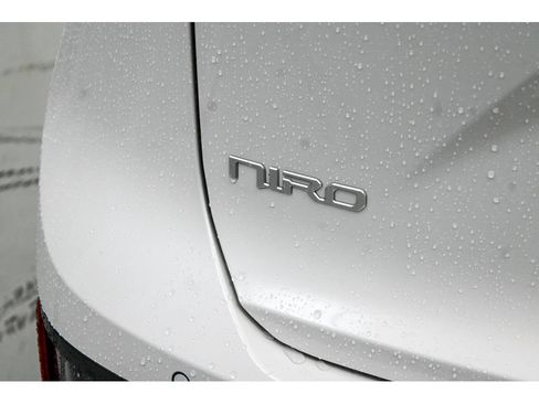 New 2026 Kia Niro Wave w/ Wave Preserve Package FWD image 40