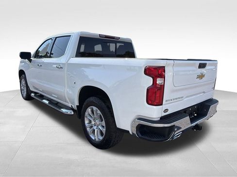 Used 2025 Chevrolet Silverado 1500 LTZ AWD/4WD image 7