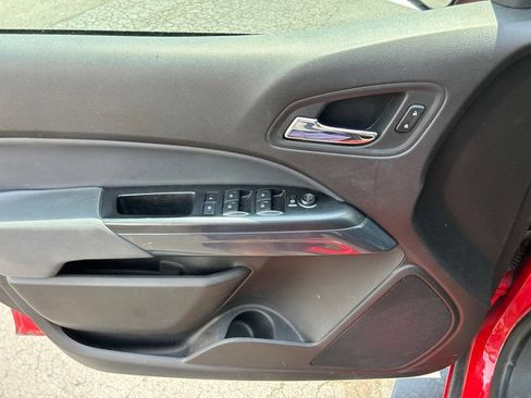 Used 2015 Chevrolet Colorado Z71 RWD image 14