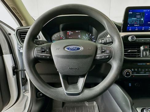 Certified 2020 Ford Escape SE image 16