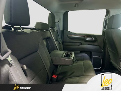 Used 2022 GMC Sierra 1500 Elevation w/ LPO, Elevation Black Package image 27