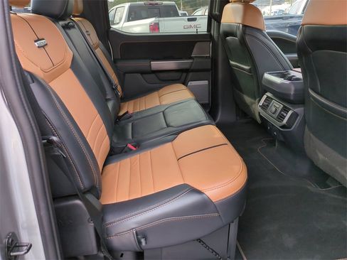 Used 2023 Ford F150 Platinum image 13
