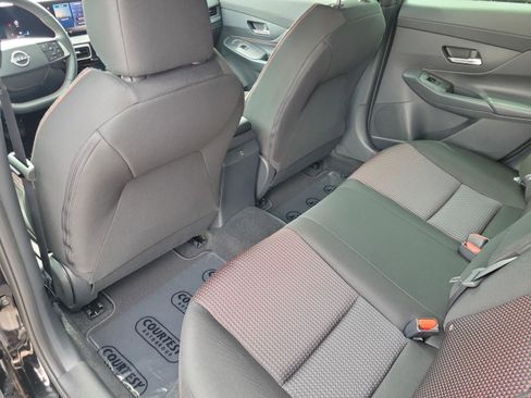 New 2026 Nissan Sentra SR image 8