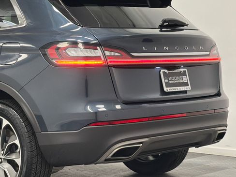 Certified 2022 Lincoln Nautilus Reserve AWD/4WD image 6