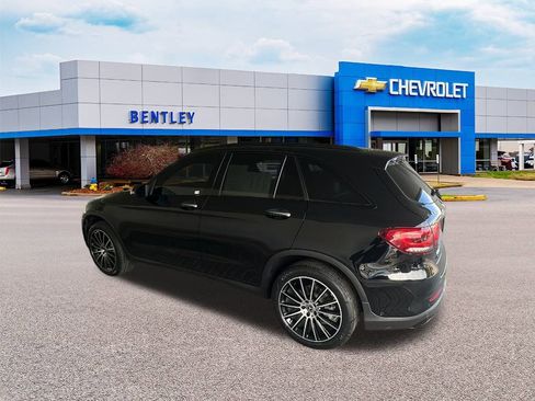 Used 2021 Mercedes-Benz GLC 300 image 3