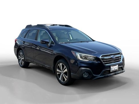 Used 2018 Subaru Outback 2.5i Limited AWD/4WD image 7