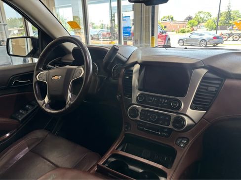 Used 2018 Chevrolet Tahoe Premier AWD/4WD image 12