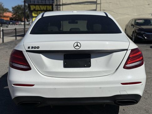 Used 2017 Mercedes-Benz E 300 4MATIC image 6