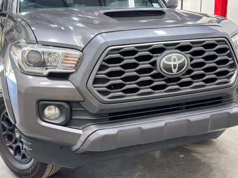 Used 2021 Toyota Tacoma TRD Sport image 45