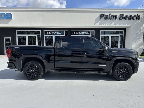 Used 2025 GMC Sierra 1500 Elevation w/ Elevation Premium Package AWD/4WD image 5