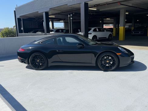Certified 2018 Porsche 911 Carrera RWD image 8