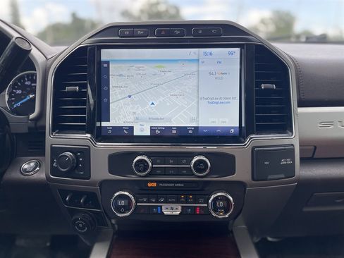Used 2022 Ford F250 King Ranch w/ King Ranch Ultimate Package AWD/4WD image 32