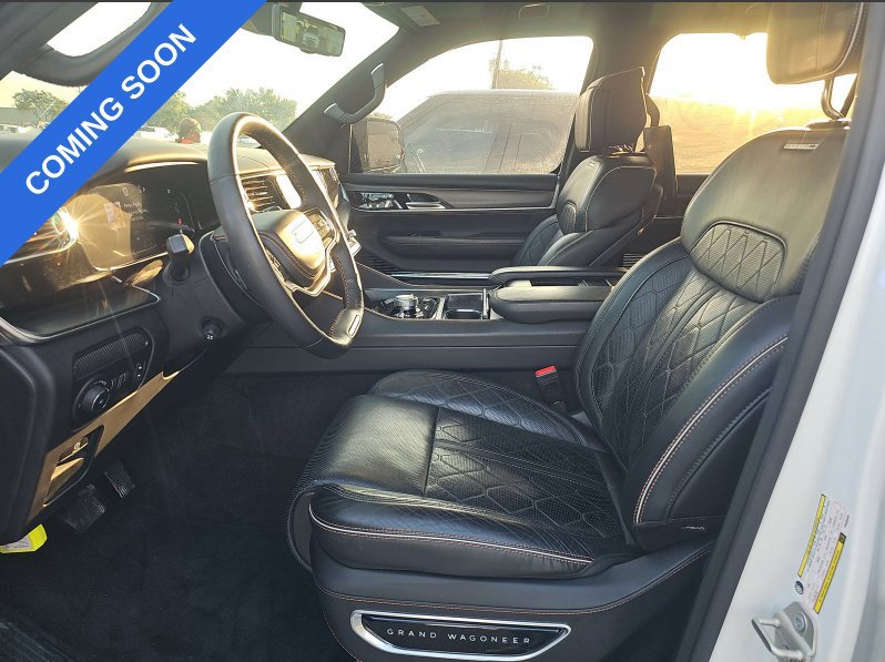 Used 2023 Jeep Grand Wagoneer Series III w/ Rear Seat Video Group 1 AWD/4WD image 2