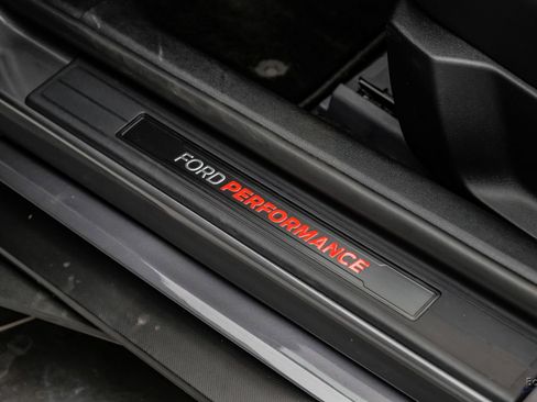 Used 2021 Ford Mustang Shelby GT500 w/ Carbon Fiber Track Pack RWD image 52