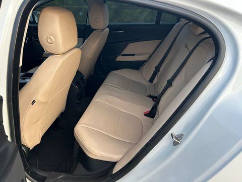 Used 2018 Jaguar XE RWD image 14