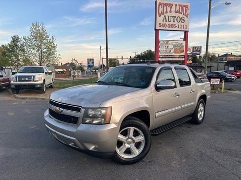 Used 2007 Chevrolet Avalanche LTZ w/ LTZ Preferred Equipment Group image 1