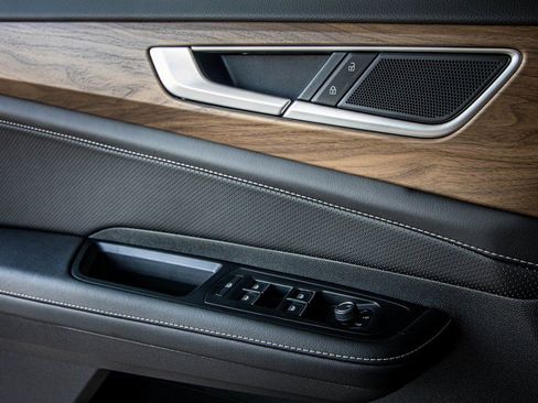 New 2026 Volkswagen Atlas SE image 26