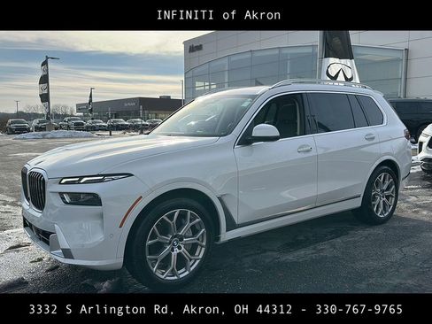 Used 2023 BMW X7 xDrive40i image 9