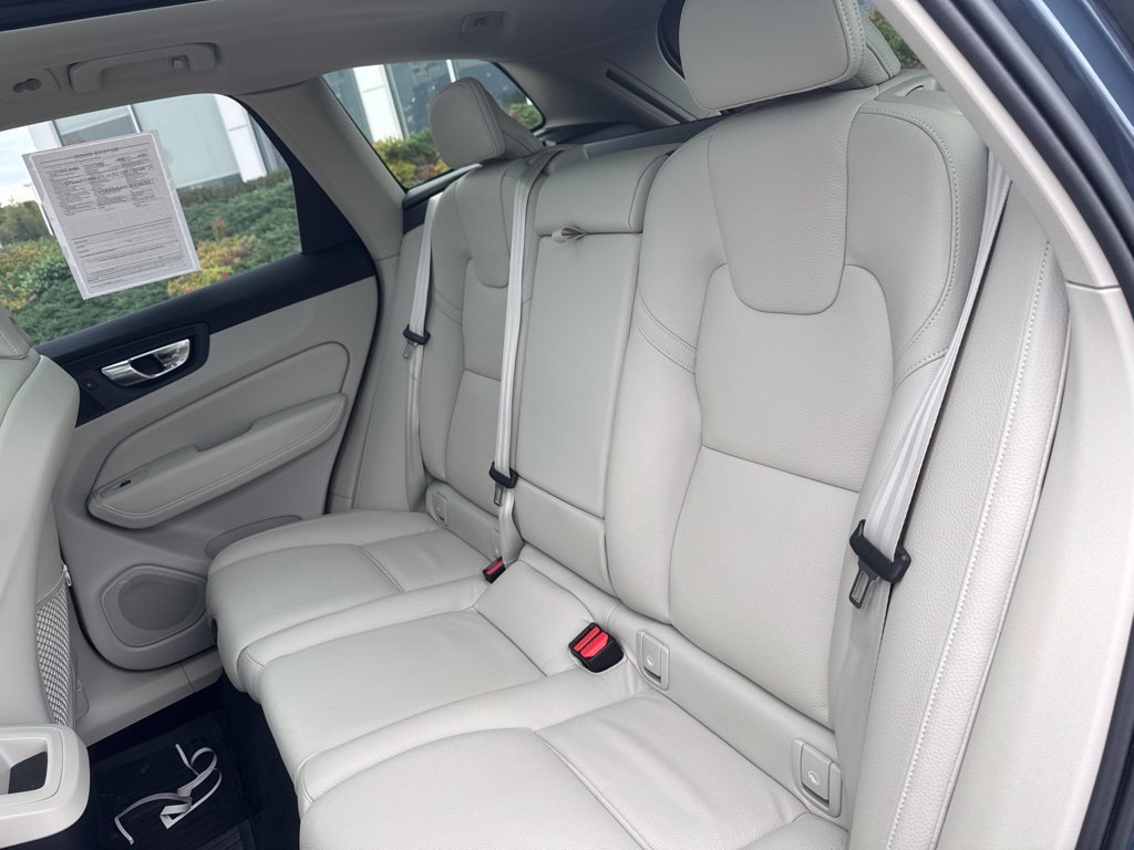 Used 2025 Volvo XC60 B5 Plus w/ Protection Package Premier AWD/4WD image 23