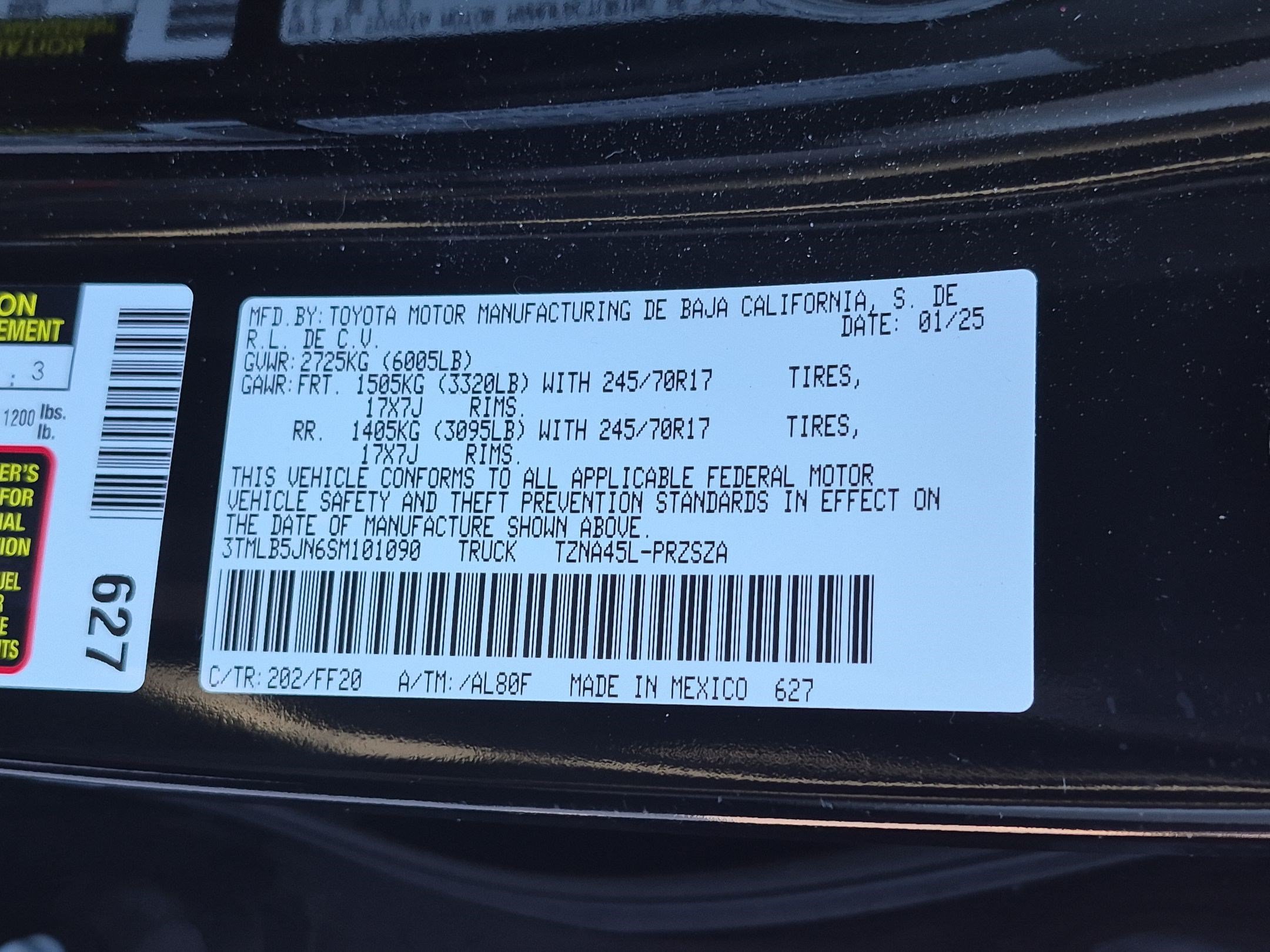 Used 2025 Toyota Tacoma SR5 AWD/4WD image 33