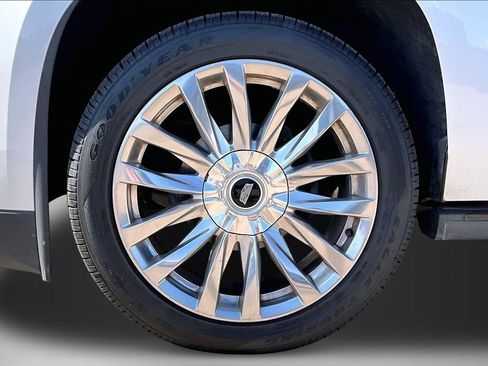 Certified 2019 Cadillac Escalade Platinum AWD/4WD image 31