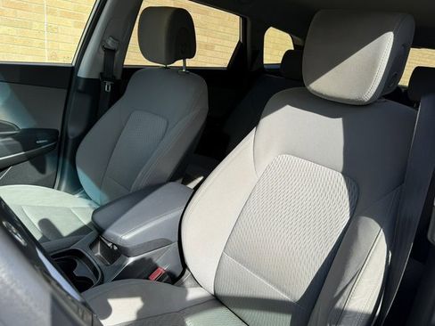 Used 2016 Hyundai Santa Fe SE image 15