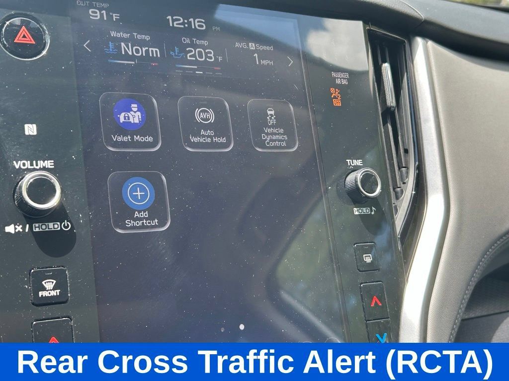 Used 2025 Subaru Outback Premium AWD/4WD image 17