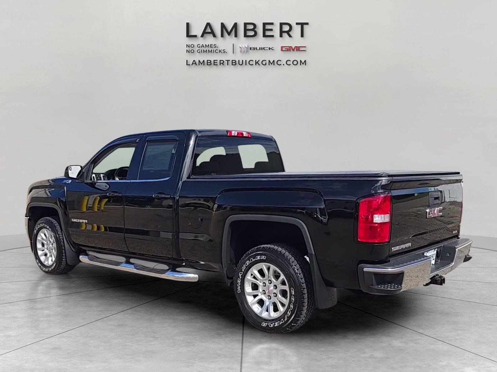 Used 2018 GMC Sierra 1500 SLE w/ SLE Value Package AWD/4WD image 3