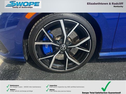 Used 2024 Volkswagen Golf R AWD/4WD image 9