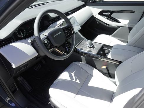 New 2026 Land Rover Range Rover Evoque S AWD/4WD image 18