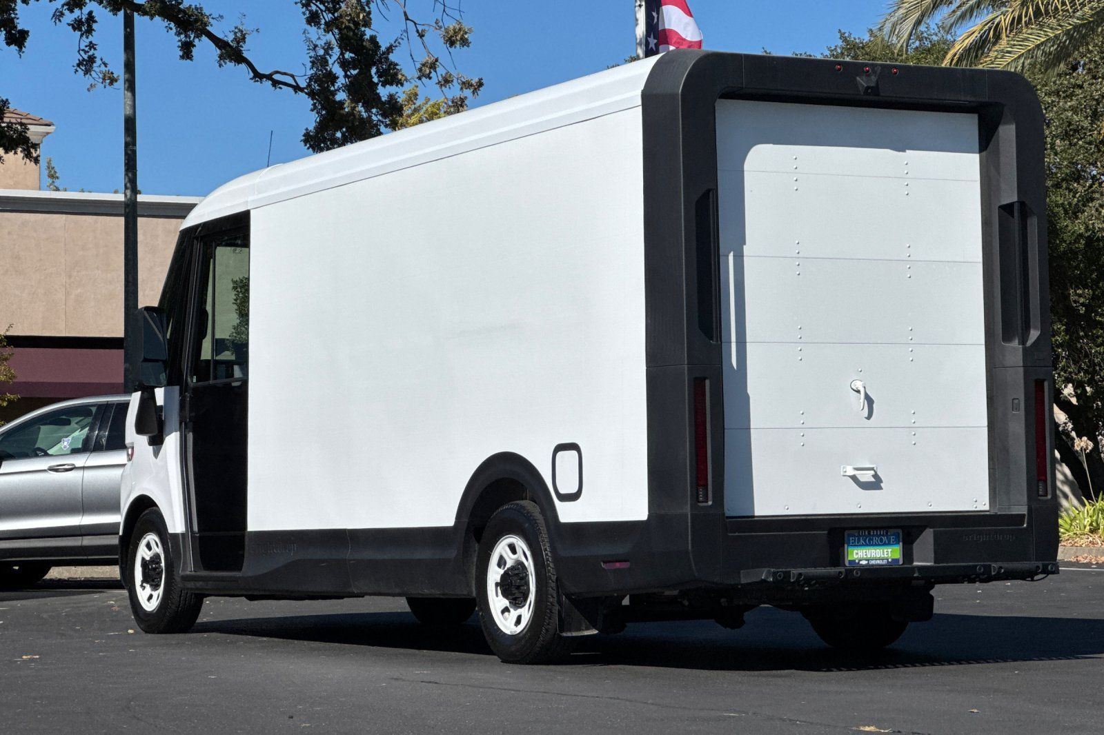 Used 2023 Chevrolet Brightdrop 600 w/ Active Safety Package 2 AWD/4WD image 5