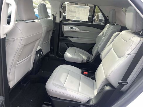 New 2026 Ford Explorer Active w/ Active Comfort Package AWD/4WD image 19