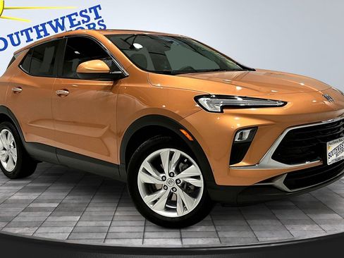 Used 2024 Buick Encore GX Preferred FWD image 3