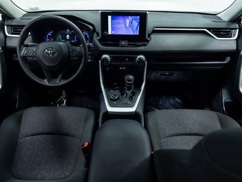 Used 2024 Toyota RAV4 XLE image 21