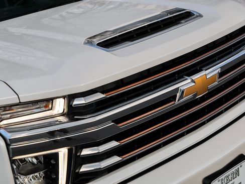 Certified 2022 Chevrolet Silverado 2500 High Country image 4