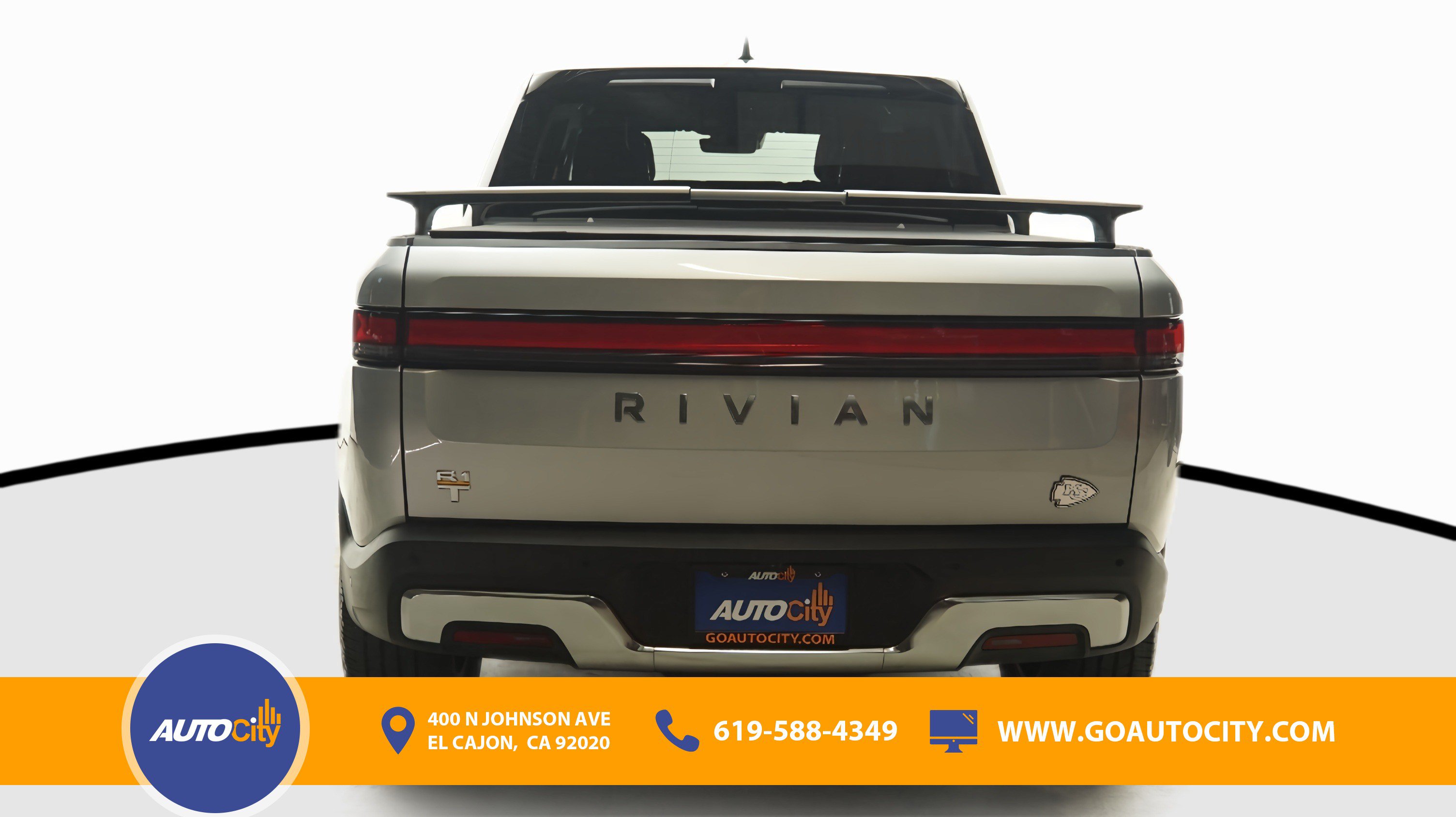 Used 2022 Rivian R1T Adventure AWD/4WD image 12