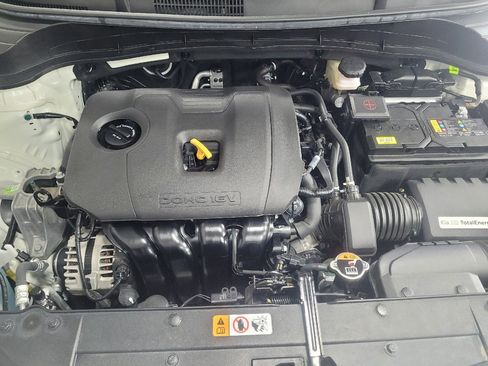 Used 2025 Kia Soul LX image 30