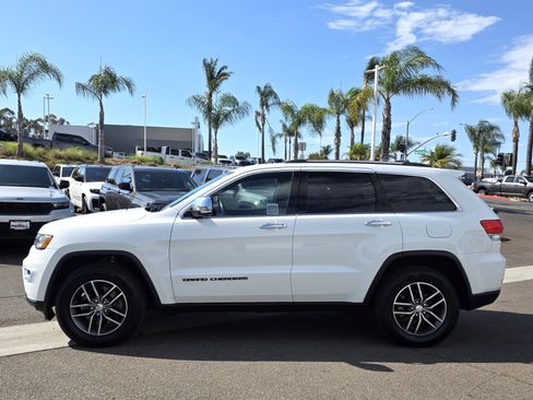 Used 2017 Jeep Grand Cherokee Limited w/ Trailer Tow Group IV AWD/4WD image 2