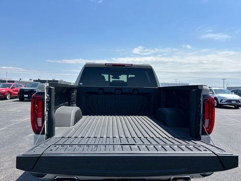 New 2026 GMC Sierra 1500 AT4 w/ AT4 Premium Package AWD/4WD image 39
