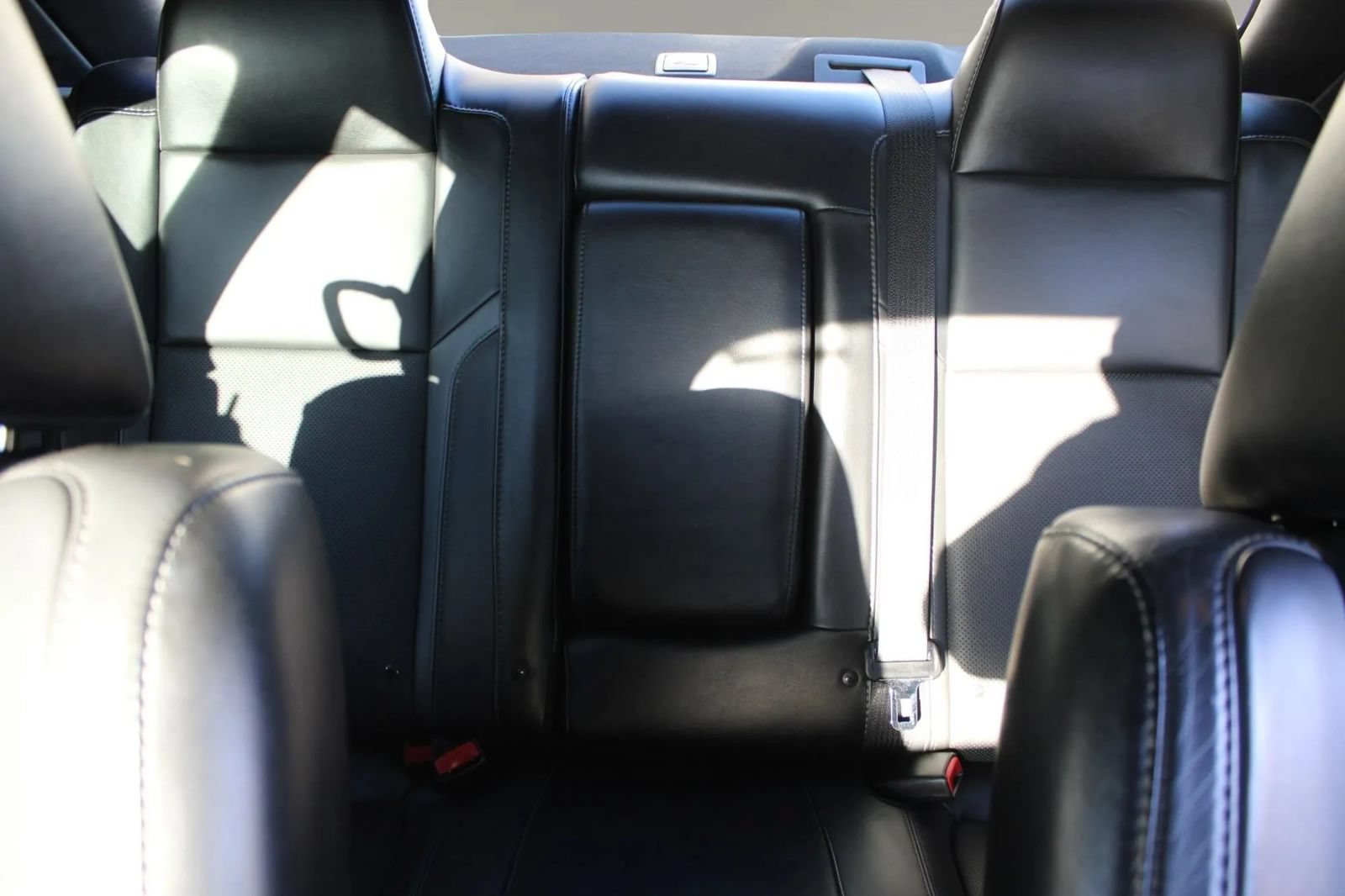 Used 2016 Dodge Challenger R/T Plus RWD image 27