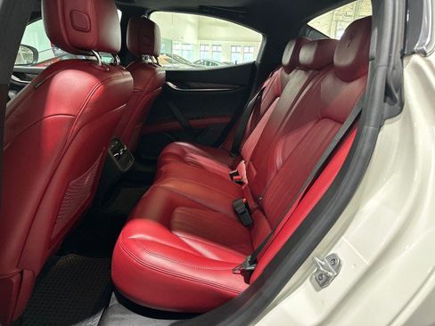 Used 2019 Maserati Ghibli S GranLusso RWD image 40