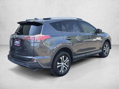 Used 2016 Toyota RAV4 LE FWD image 5