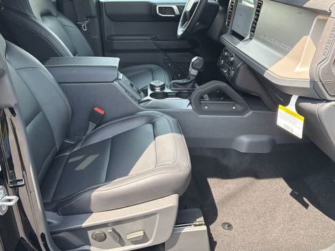 New 2026 Ford Bronco Outer Banks AWD/4WD image 12