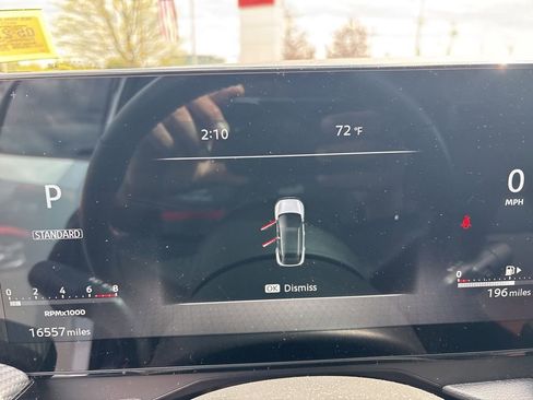 Used 2025 Nissan Kicks SR FWD image 16