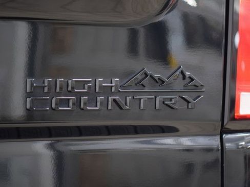 Used 2024 Chevrolet Silverado 2500 High Country w/ High Country Premium Package image 24