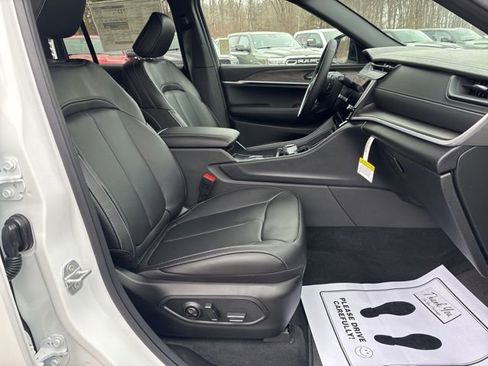 New 2026 Jeep Grand Cherokee Limited image 23