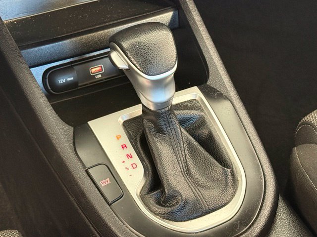 Used 2022 Kia Forte LXS w/ LXS Technology Package FWD image 18