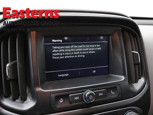 Used 2019 Chevrolet Colorado W/T image 16